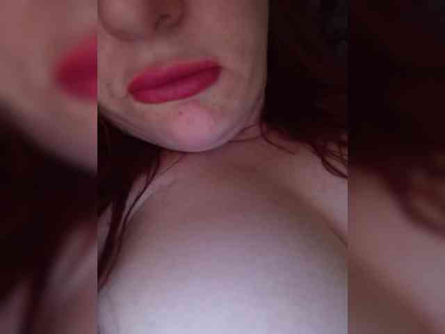 MiaLovely Live Webcam on BongaCams