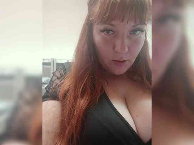 MiaLovely webcam