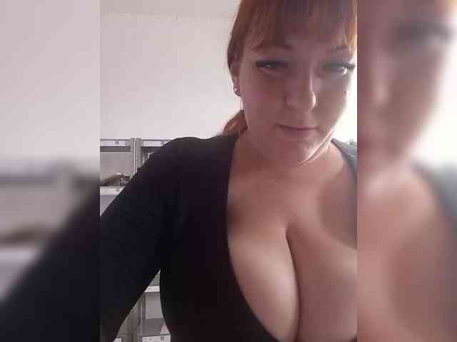 MiaLovely webcam