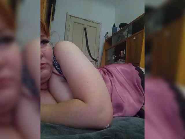MiaLovely webcam