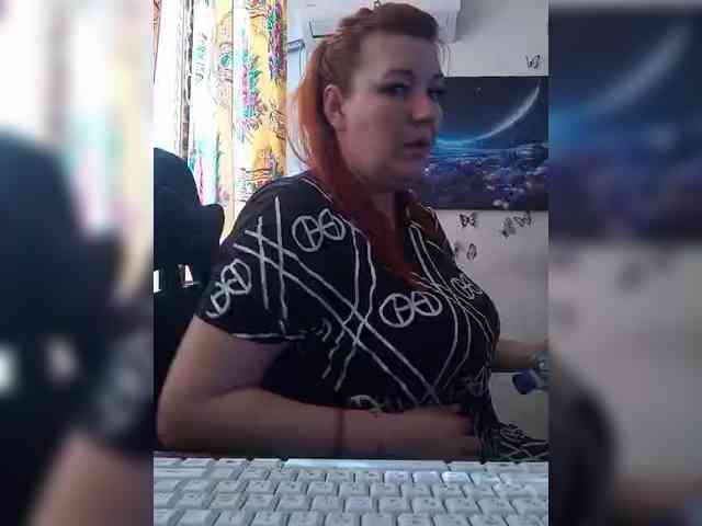 MiaLovely Live Webcam on BongaCams