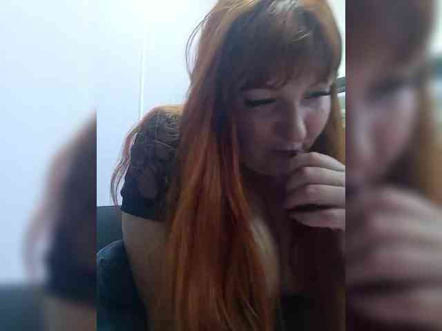 MiaLovely webcam