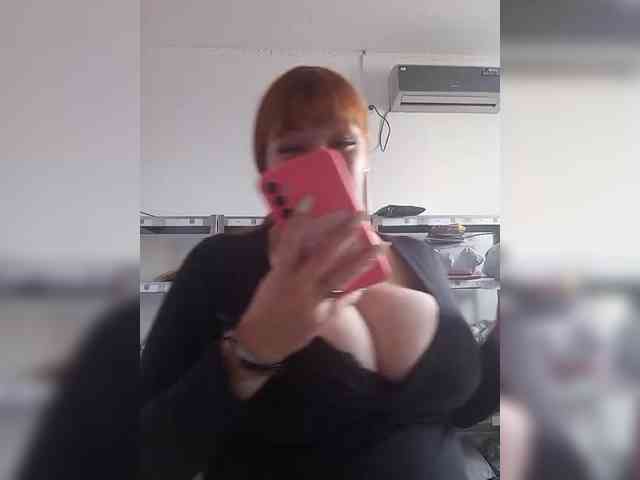 MiaLovely webcam