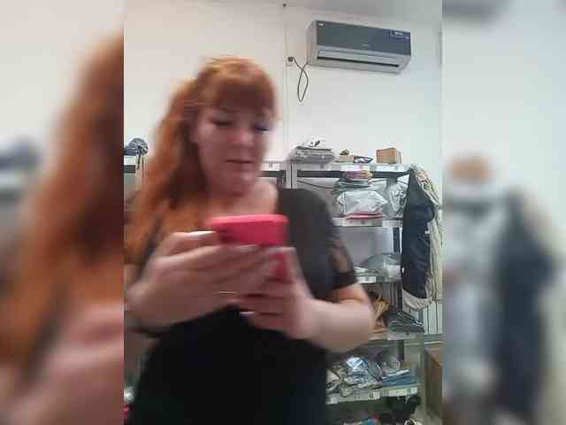 MiaLovely webcam