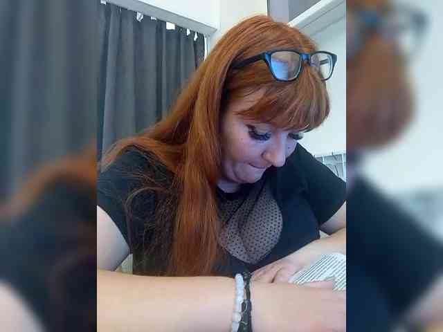MiaLovely webcam