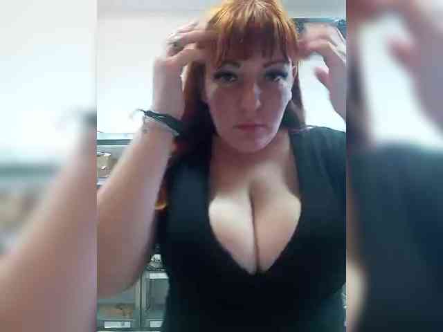 MiaLovely webcam