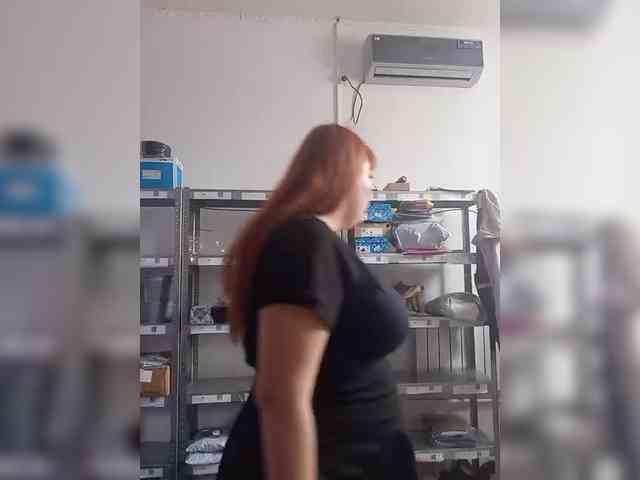 MiaLovely webcam