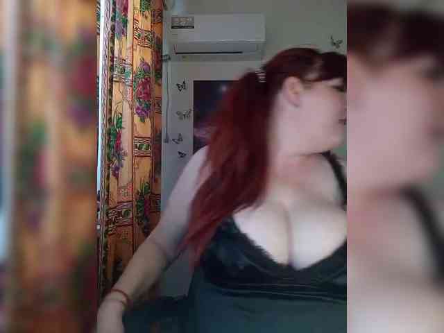 MiaLovely webcam