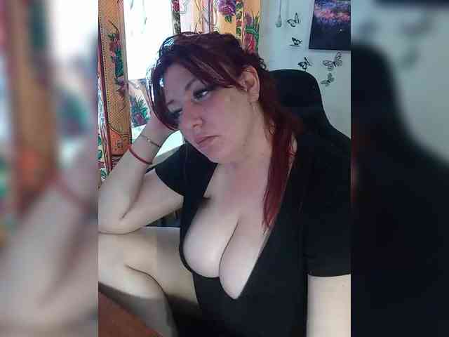 MiaLovely webcam