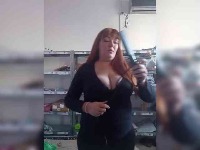 MiaLovely webcam