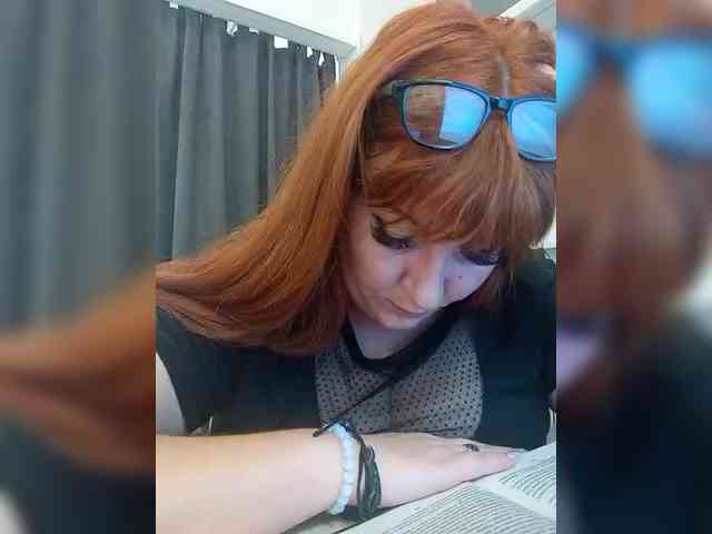 MiaLovely webcam