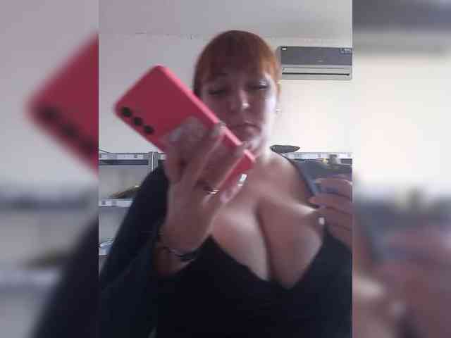 MiaLovely webcam