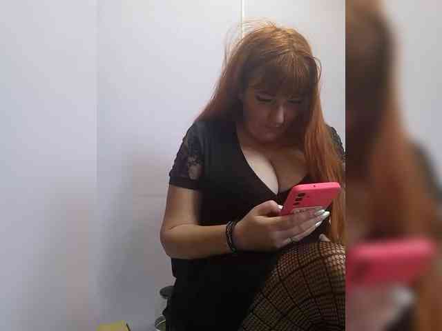 MiaLovely webcam
