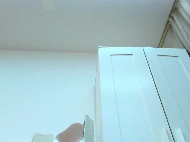 Anyssia live cam profile