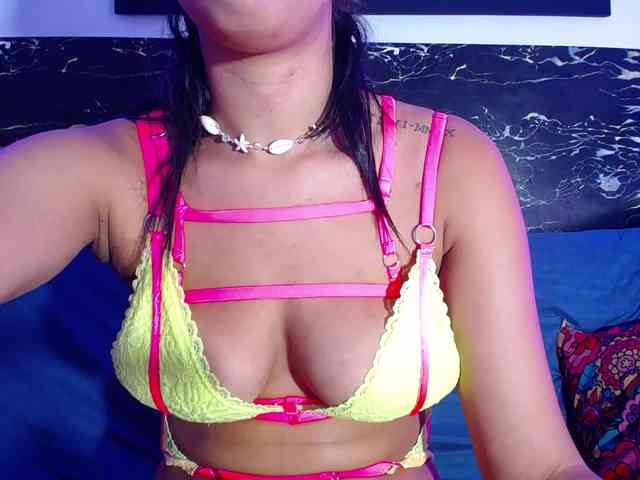 colombianmilf webcam