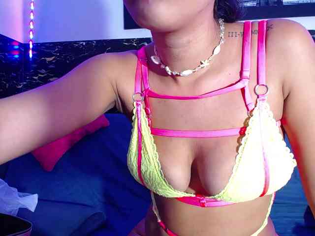 colombianmilf webcam