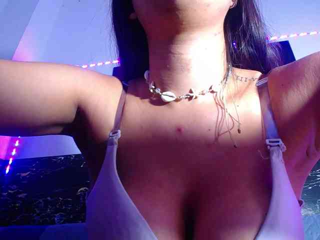 colombianmilf webcam