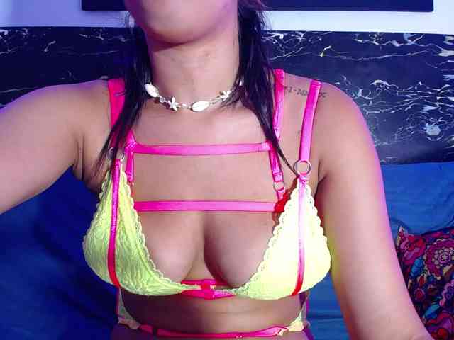 colombianmilf webcam