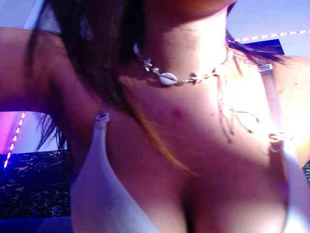 colombianmilf webcam