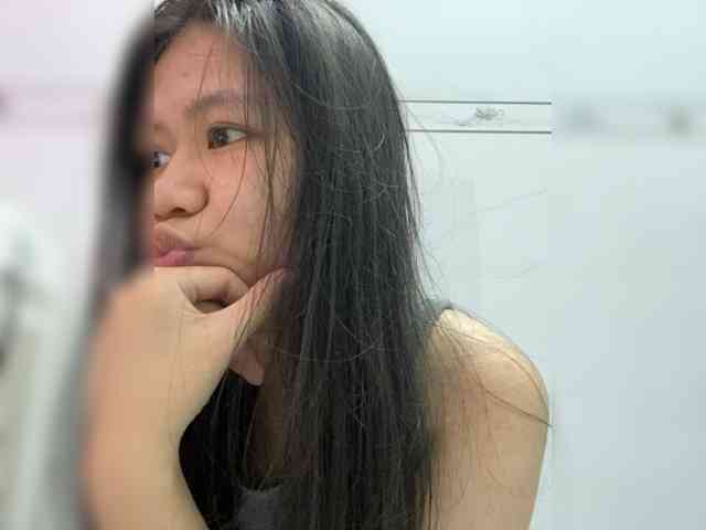 Lovefeetnude-1 webcam