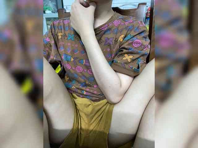 Lovefeetnude-1 webcam