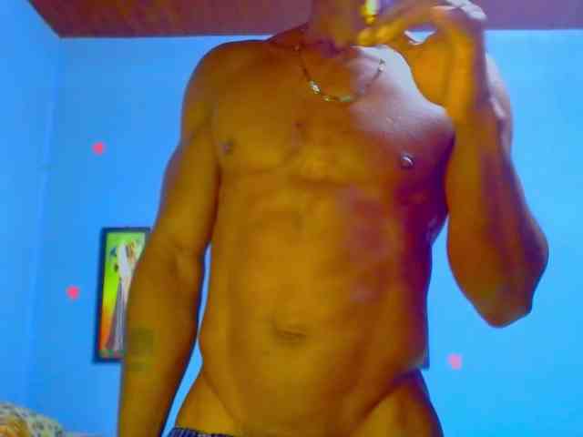 Elmiltonnjakeeso Live Webcam on BongaCams