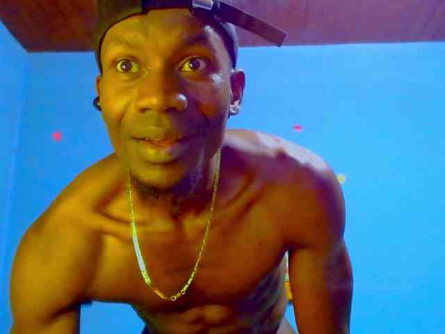 Elmiltonnjakeeso Live Webcam on BongaCams