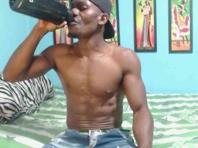 Elmiltonnjakeeso Elmiltonnjakeeso