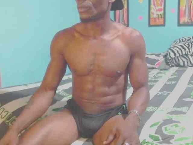 Elmiltonnjakeeso Elmiltonnjakeeso