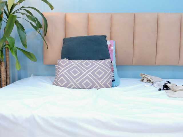 genesis44u's BongaCams show and profile