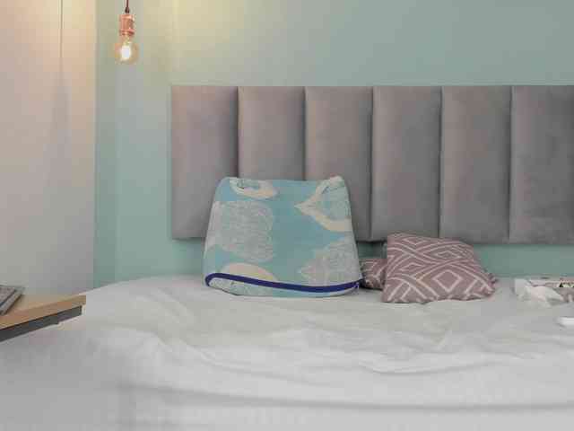 genesis44u Live Webcam on BongaCams