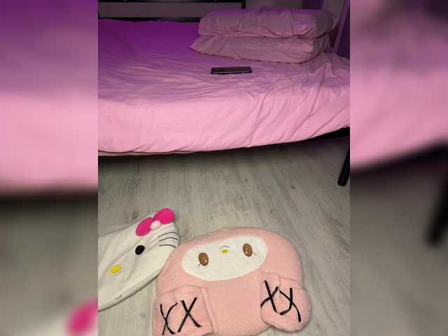 LuxBby's BongaCams show and profile