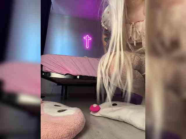 LuxBby webcam