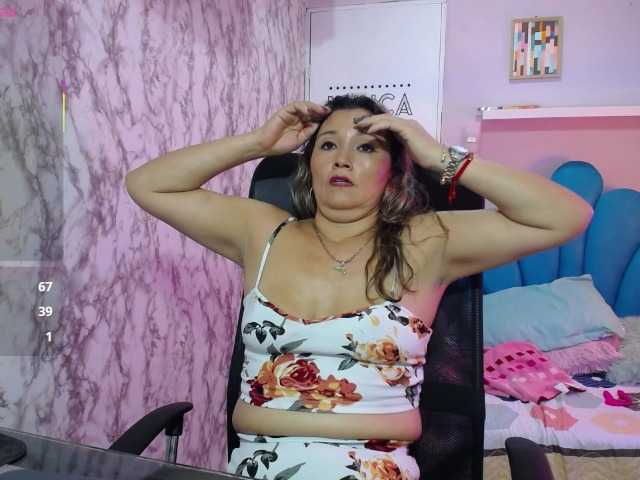 noelia-milf19's BongaCams show and profile