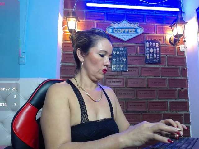 noelia-milf19's BongaCams show and profile