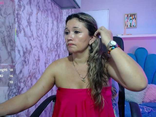 noelia-milf19's BongaCams show and profile