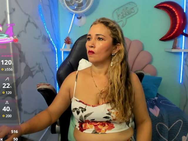 noelia-milf19 webcam