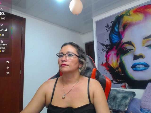 noelia-milf19's BongaCams show and profile
