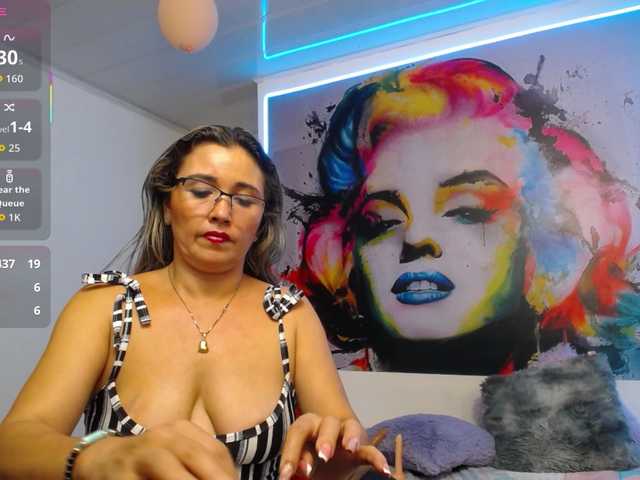 noelia-milf19's BongaCams show and profile