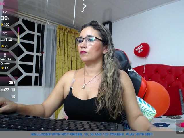 noelia-milf19's BongaCams show and profile