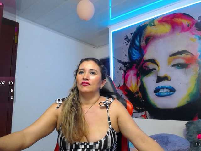 noelia-milf19's BongaCams show and profile