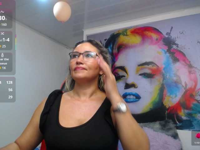 noelia-milf19's BongaCams show and profile