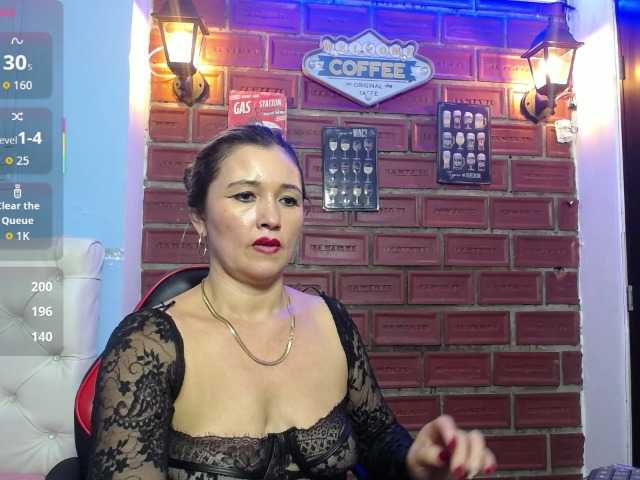 noelia-milf19's BongaCams show and profile