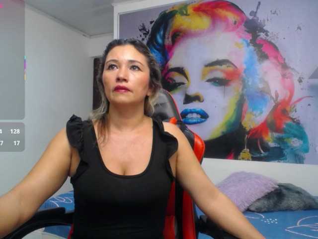 noelia-milf19 webcam