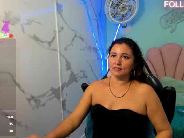 noelia-milf19 webcam