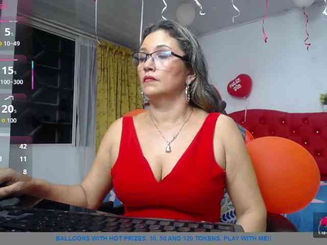 noelia-milf19 webcam