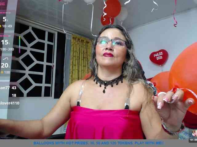 noelia-milf19 webcam