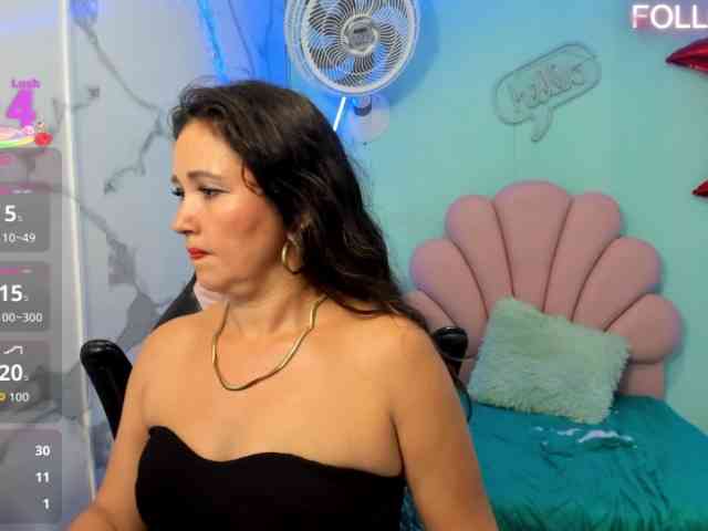 noelia-milf19 webcam