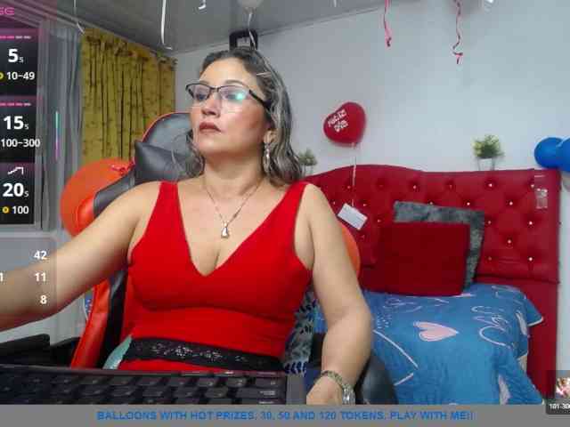 noelia-milf19 webcam