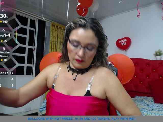noelia-milf19 webcam
